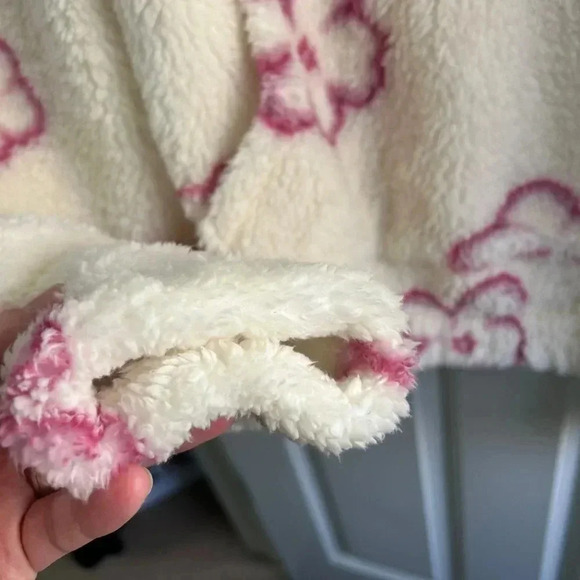 NWOT unworn size M women’s super soft fleece top. Half zip. Collar.Pocket.Floral - Picture 5 of 9